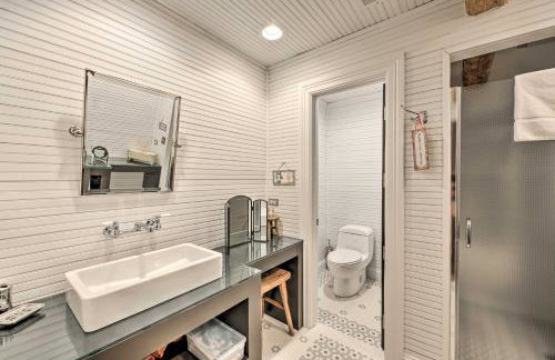 Luxe Barndominium with Home Gym, Theater, and More! - Foto 25