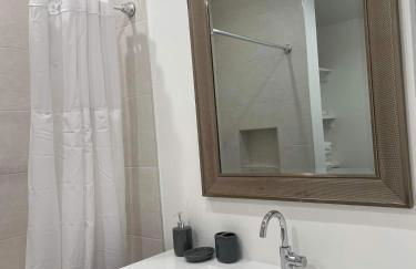 Gated private house with own parking Sherman Oaks - Foto 27