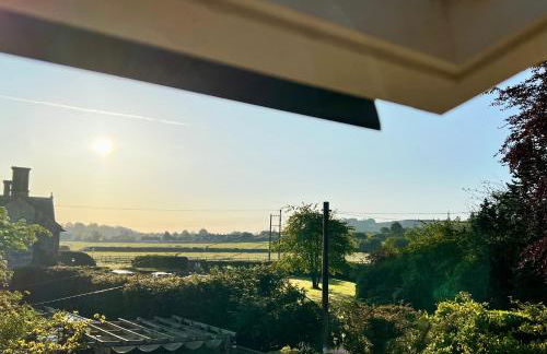 Eclectic Barn - Pergola & Dog-Friendly Garden - Photo 37