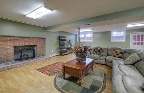 Nature Getaway with On-Site Trails, 17 Mi to DC! - Foto 20