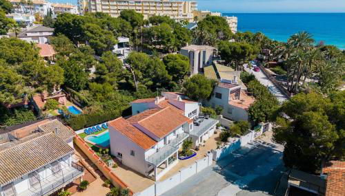 Entire Large Villa next to Award-winning beach - Foto 5