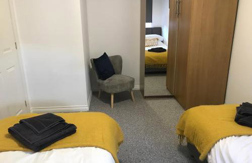 Riverside home. 3 bedroom. Free parking. 10 mins to Newcastle City Centre - Foto 19