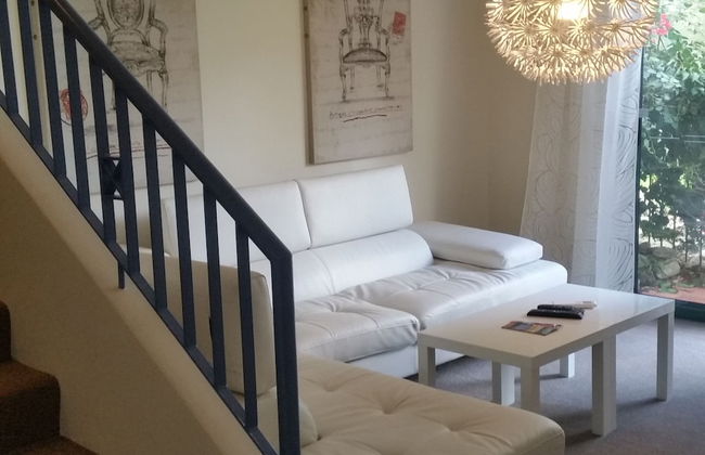 Joondalup Golf Retreat - Photo 15