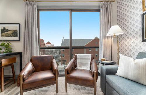 Brand New Condo in the Heart of Traverse City! - Foto 16