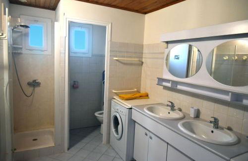 Grande Maison Familiale Premium Super Calme - Piscine - Jacuzzi - Salle de Jeux - Idéalement Située - Gd Jardin Sans aucun vis à vis - Foto 39