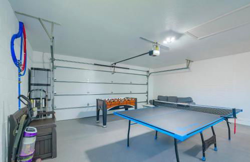 New Resort Style Oasis ~ LED Pool & Game Room - Foto 44