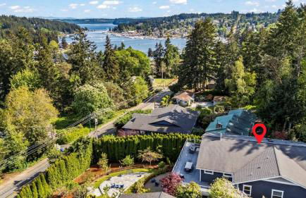 Escape to Gig Harbor’s Most Charming Hideaway - Foto 5