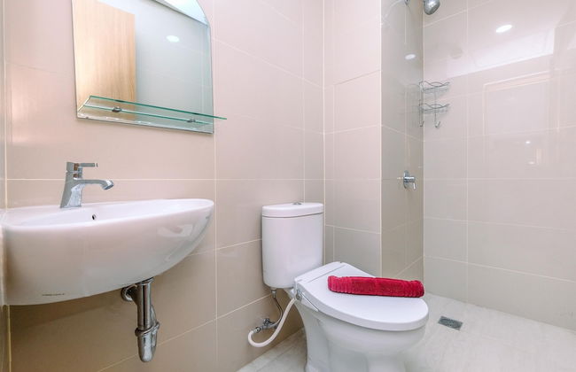 Elegant Studio Apartment At B Residence Near Aeon Mall - Foto 7