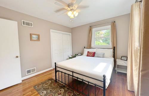 Entire Private 3 Bedrooms 1 Bathroom Single House with Fenced Garden - Photo 10