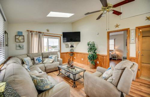 Walk to Beach and Restaurants Outer Banks Retreat - Foto 3