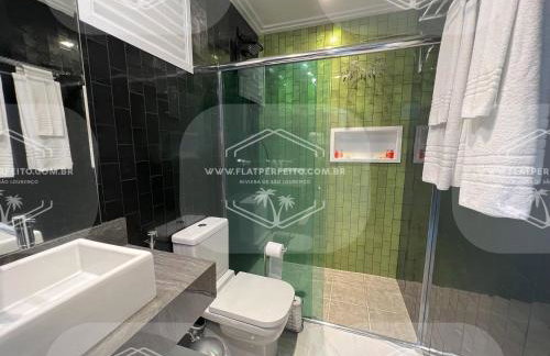 Flat Perfeito Flat Amarilis em Riviera São Lourenço com café da manhã e enxoval completo toalhas praia e piscina com trocas - Foto 86