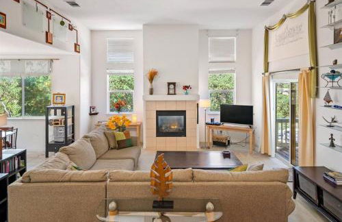 Manzanita Manor-Whimsical art & near downtown - Foto 21