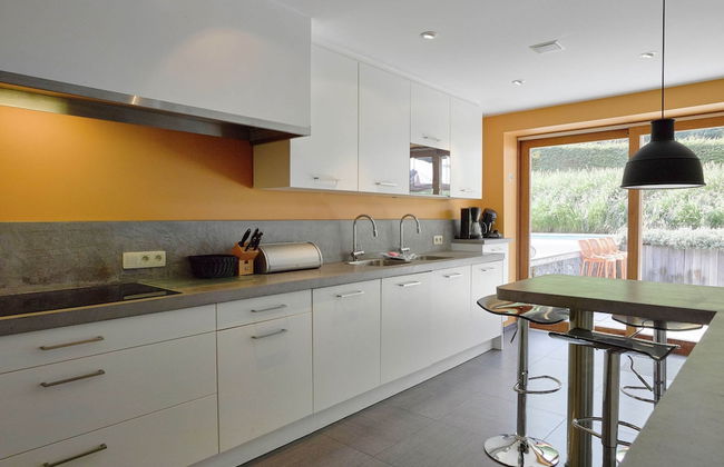 Attractive Holiday Home in Spa With Swimming Pool - Photo 14