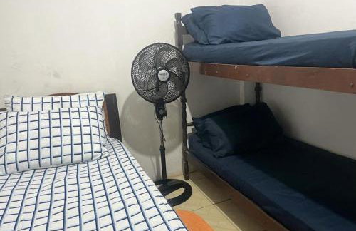 casa de praia em Itapoá SC a uma quadra da praia - Foto 26