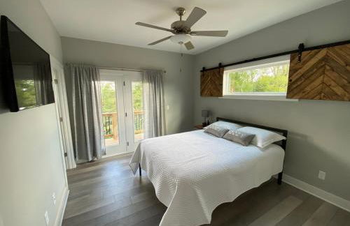 Lake & Mountain Views every room in the house! - Photo 12