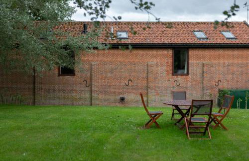 The Cart Lodge at Grove Barn - Photo 20