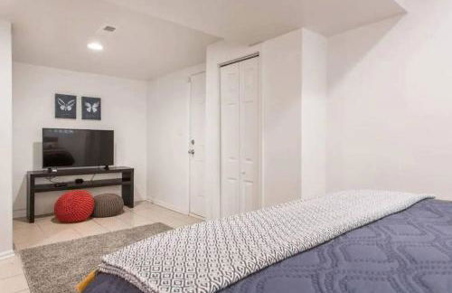 The Wrigleyville Garden 200 Steps to Wrigley-2BR - Foto 11