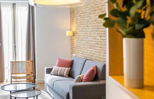 Aquitania Home Suites - Photo 83