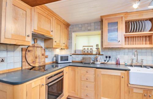 North Lodge - Photo 4