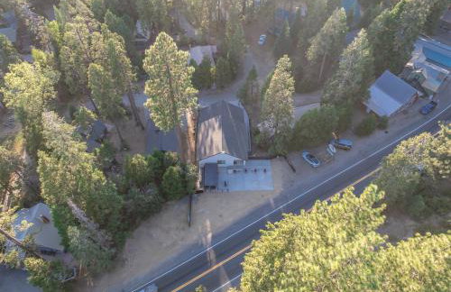 The White House Coveted Triplex Near Lake - Foto 77