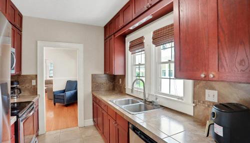 Entire house in Avondale, walking distance to shops and restaurants - Foto 4, stove, dishwasher, pet friendly