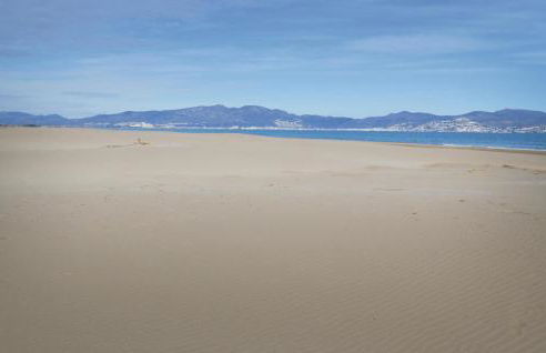 Awesome Home In Sant Pere Pescador - Foto 32