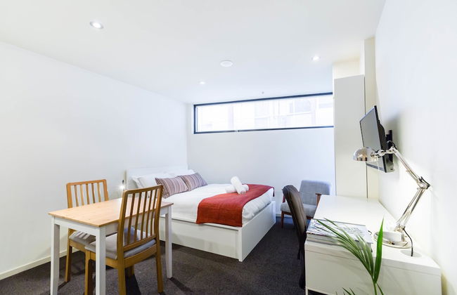 EMILY, Carlton Studio Apartment - Photo 2