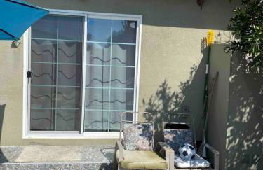 Pool Front Romantic Getaway withPrivate Entry - Foto 27