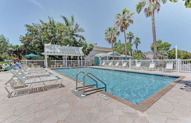 Tradewinds Beach Resort - Foto 54