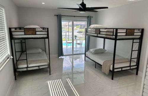 Cozy 2 BR Waterfront home with Heated Pool - Foto 35