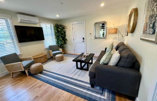 Epic Downtown Newport 6BR Whole House w Parking - Foto 43