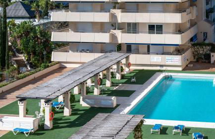 VACATION MARBELLA I Puerto Banus Sea Front, Best View, 24-7 Security, Pool - Photo 8