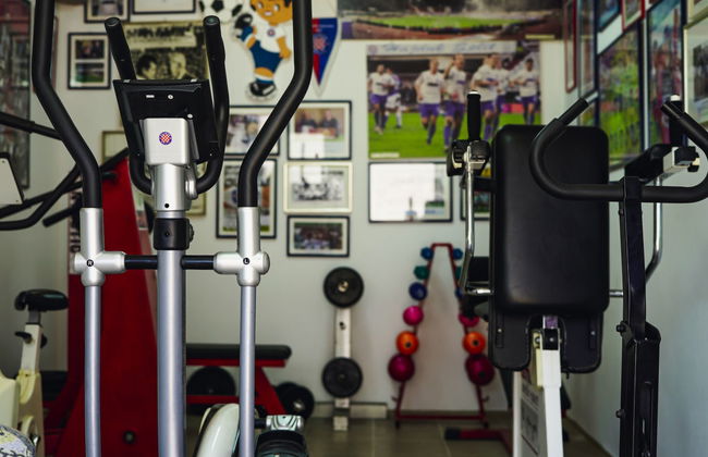 Spacious Prgomet Retreat With Private Pool, Fitness Centre, and Garden - Foto 61