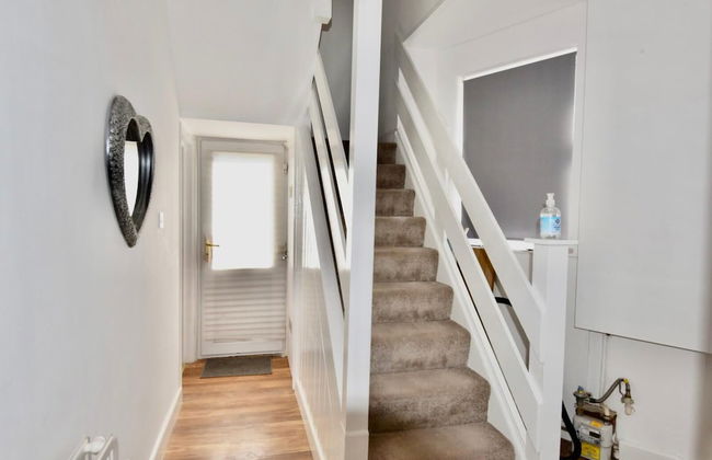 Cheer full 4 Bedroom House Train Station - Foto 47