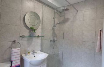 Frontview Cottage - Two Bedroom - Sleeps 6 guests - Foto 19