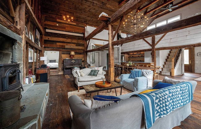 Renovated Grand Woodstock Barn - Foto 7