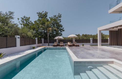 Infinity Holiday Villas - Private Pool, close to Kalamaki Centre, by ZanteWize - Foto 13