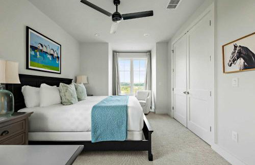 Scenic Lake Travis Farmhouse - Pickleball - BBQ - Foto 24