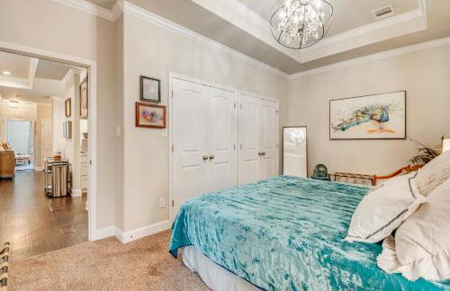 Gorgeous College Station Townhome with Patio! - Foto 15