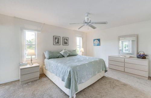 3 BR Pool Home 9 Miles to Beach and Golf Courses - Photo 5