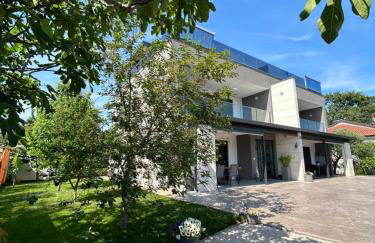 Villa Indigo - Photo 26