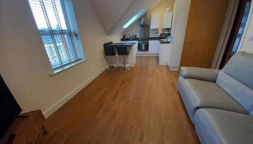 Cosy Spacious 2 bedroom Apartment Free Parking - Foto 1