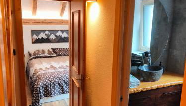 So close to Sellaronda lifts! - Foto 2