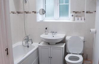 Whole 2-Bed Apartment - Contractors, Professionals, ULEZ Free, Free Parking, B'ham City 10mins - Foto 19