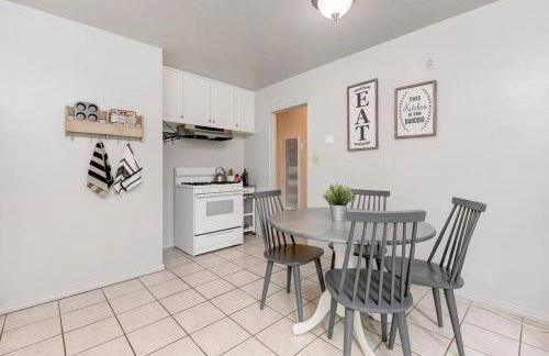 Casa Amore -2BR- FREE Driveway parking for 3 cars - Foto 11