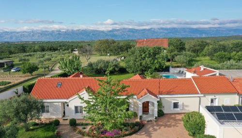 Luxury villa with a swimming pool Poljica, Zadar - 22070 - Foto 2