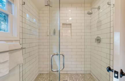 West Shore Lake House by Avantstay Ski Cabin w/ Backyard Sledding Hill! - Foto 56