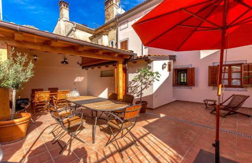 Il Palazzo - Photo 2