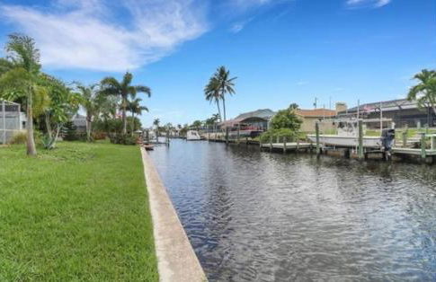 Renovated Modern Home with Big Pool & Ocean Access - Foto 23