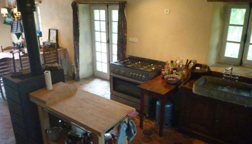 Castle in Le Veurdre near Forest and River - Foto 4